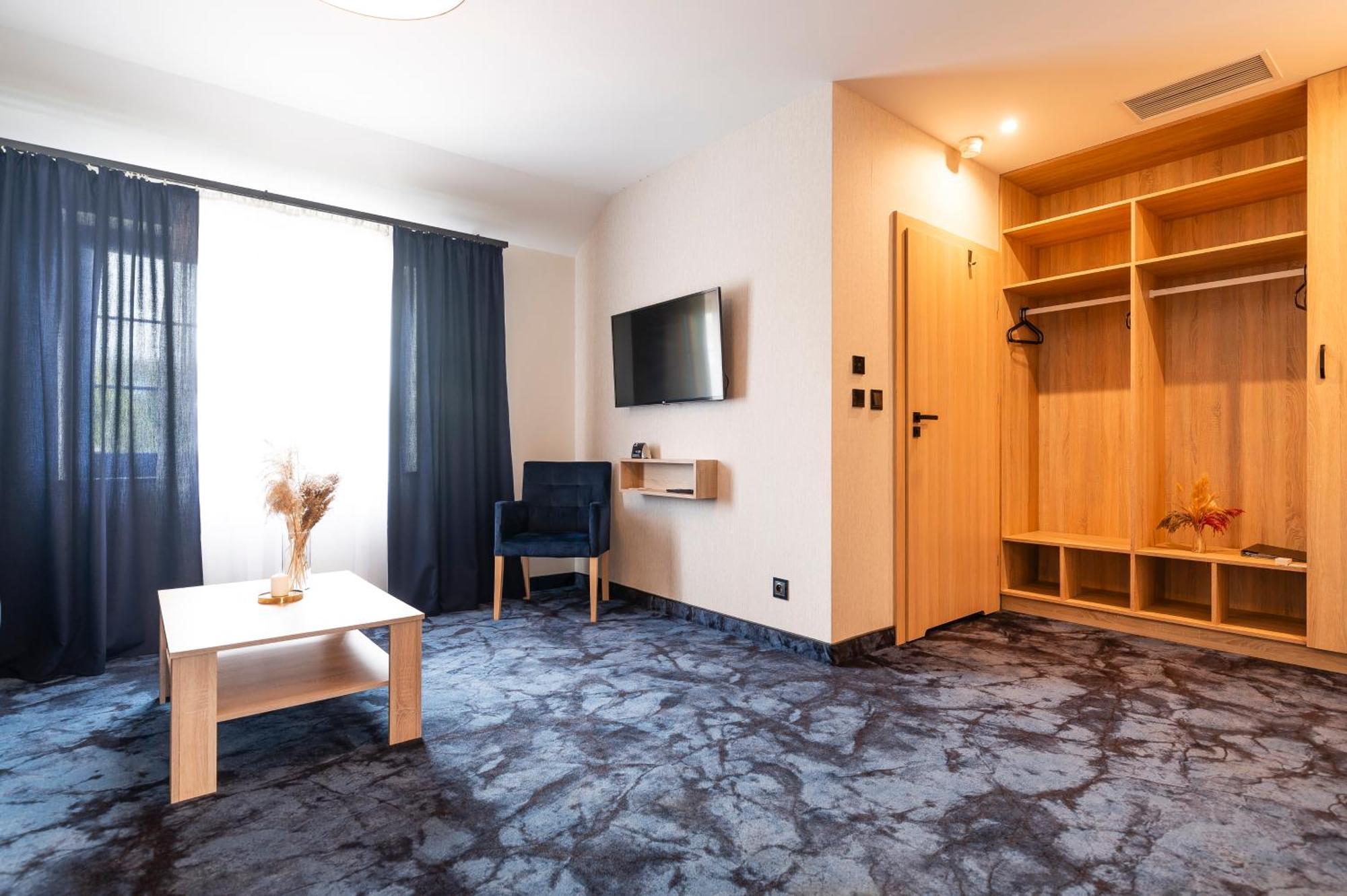 Ignasiak Hotel Września Kültér fotó