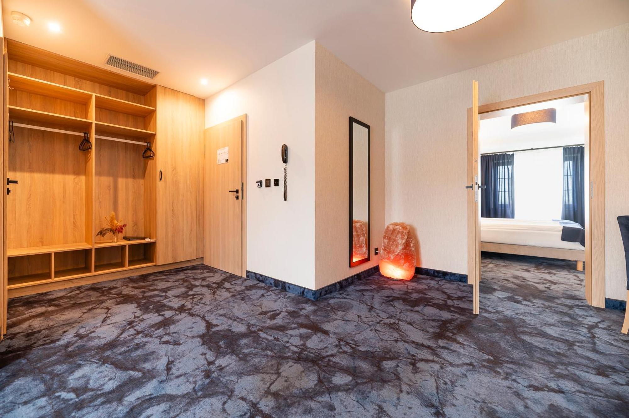 Ignasiak Hotel Września Kültér fotó